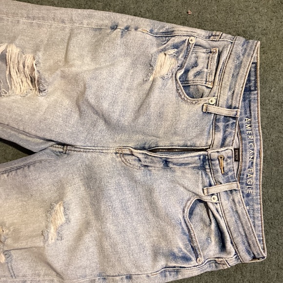 American Eagle Light wash distressed mom jeans - Picture 2 of 4